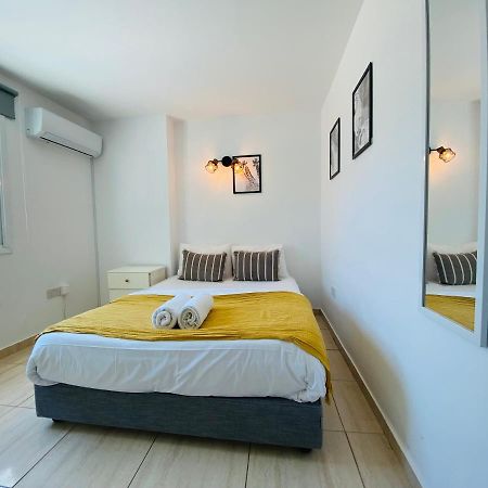 Serena'S 2-Br Apartment In ラルナカ エクステリア 写真