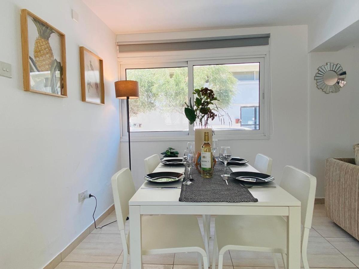 Serena'S 2-Br Apartment In ラルナカ エクステリア 写真