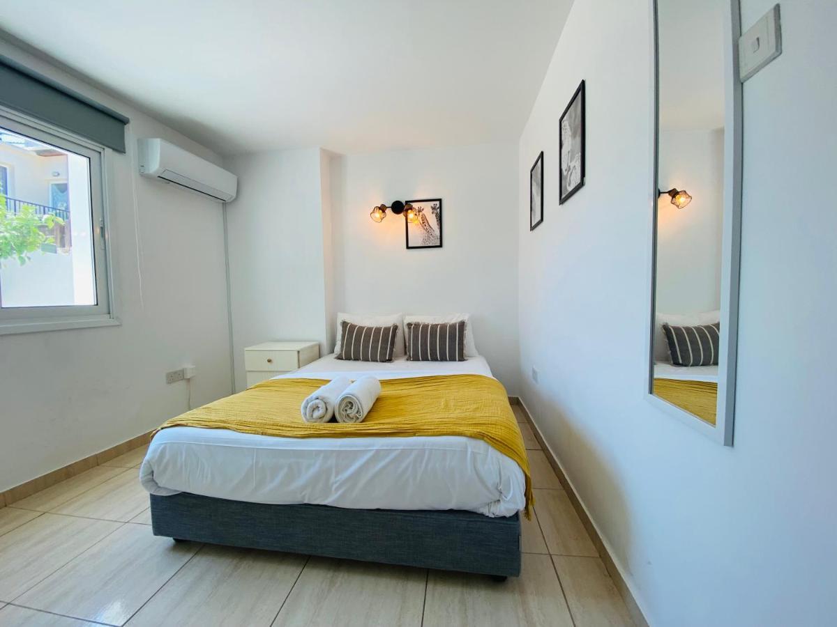 Serena'S 2-Br Apartment In ラルナカ エクステリア 写真