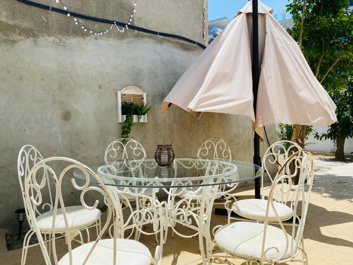Serena'S 2-Br Apartment In ラルナカ エクステリア 写真