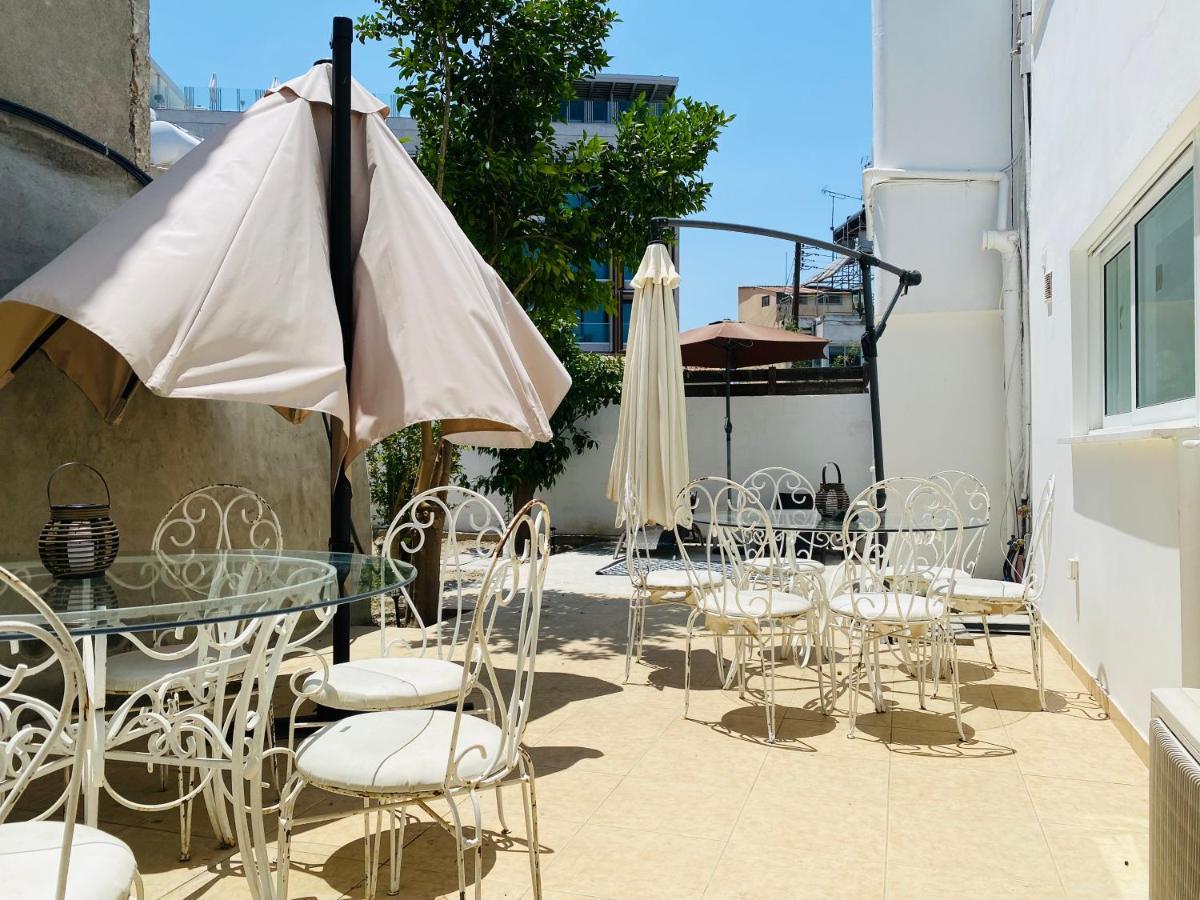 Serena'S 2-Br Apartment In ラルナカ エクステリア 写真