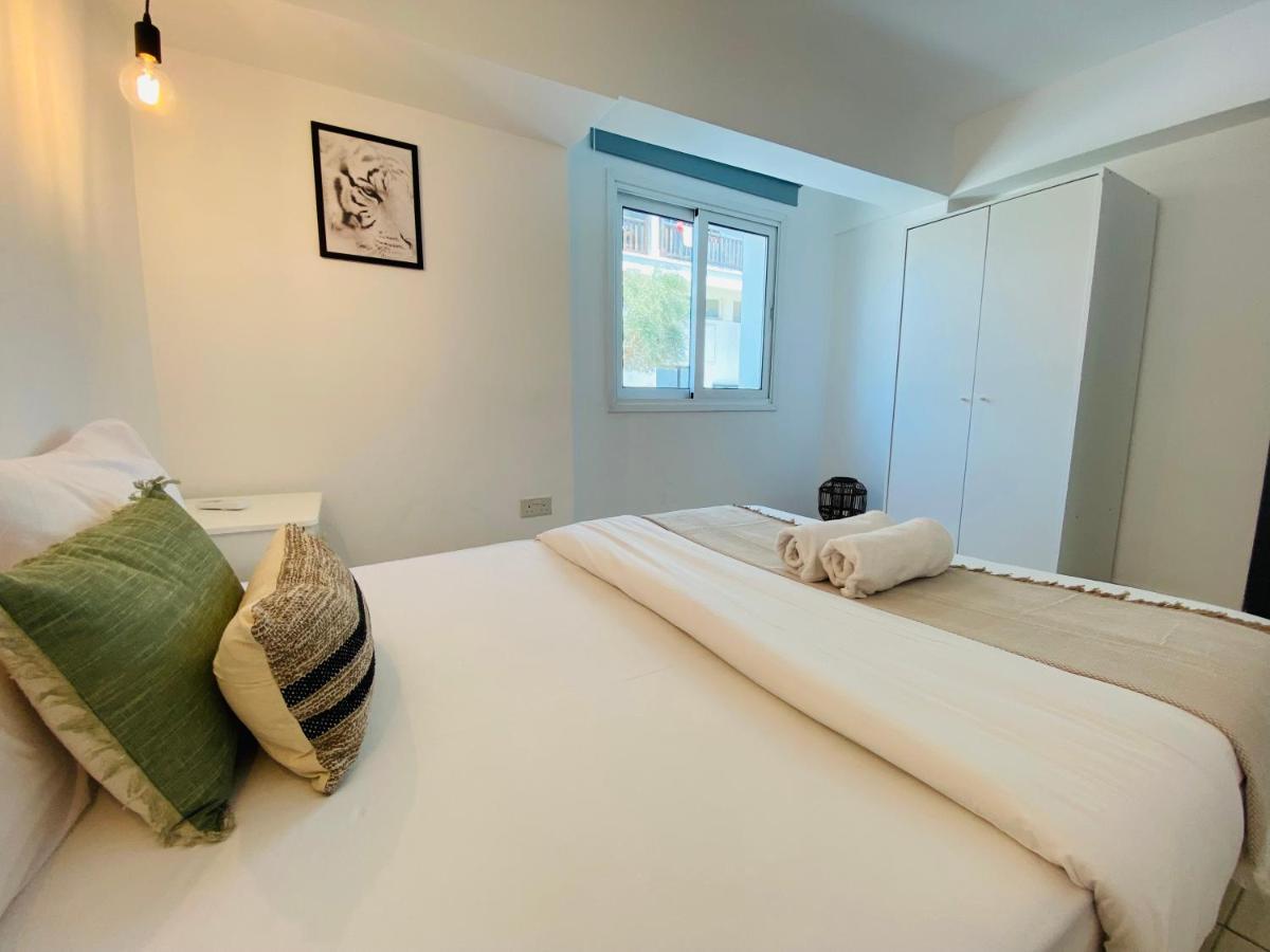 Serena'S 2-Br Apartment In ラルナカ エクステリア 写真